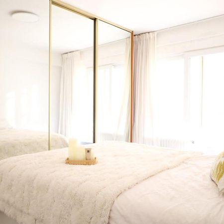 Furnished - Bright, Modern Apartment In Brussels, 15 Minutes Walk From The Atomium Экстерьер фото